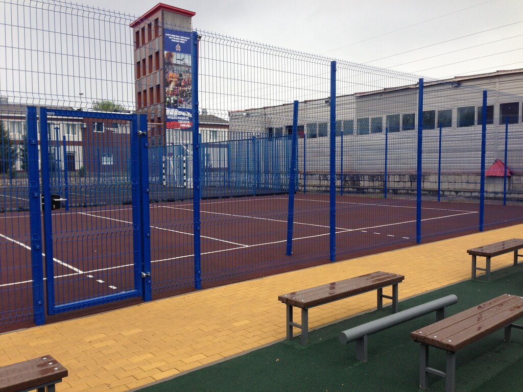 Резиновое покрытие для спортивных площадок от компании Велес-Спорт ...