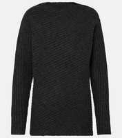 Шерстяной свитер перекрученной вязки в рубчик Toteme, серый