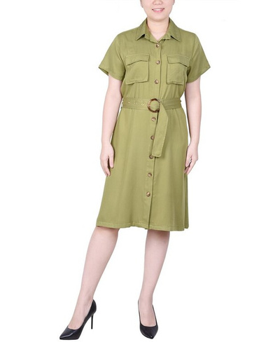 Миниатюрное платье в практичном стиле с короткими рукавами и поясом NY Collection, зеленый