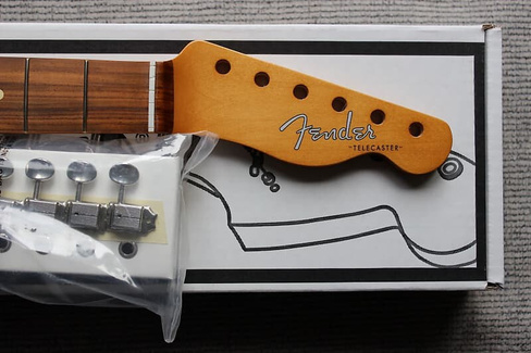 Fender 60s CLSC SRS Telecaster Neck & Vintage Tuners #709 - Pau Ferro - 099-1603-921 Fender 60s Classic Series Tele Neck