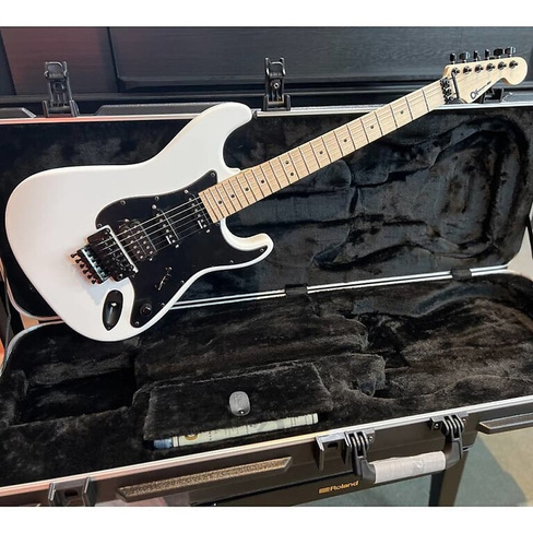 Электрогитара Charvel Custom Shop USA Select So-Cal Electric Guitar - Snow Blind Satin w/ Case