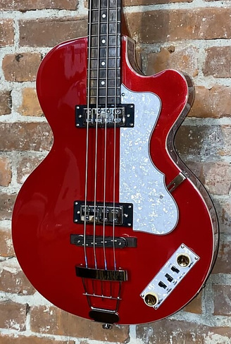 Басс гитара Hofner Club Bass Ignition Pro Series Metallic Red, Such a Cool Bass, Support Indie Music Shops