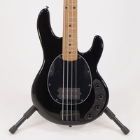 Басс гитара Music Man Sting Ray Special 4-String Electric Bass Guitar - Black with Roasted Maple Neck, Mono Case