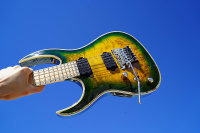 Электрогитара B.C. Rich Shredzilla Z6 Prophecy Exotic FR Reptile Eye Left Handed 6-String Electric Guitar